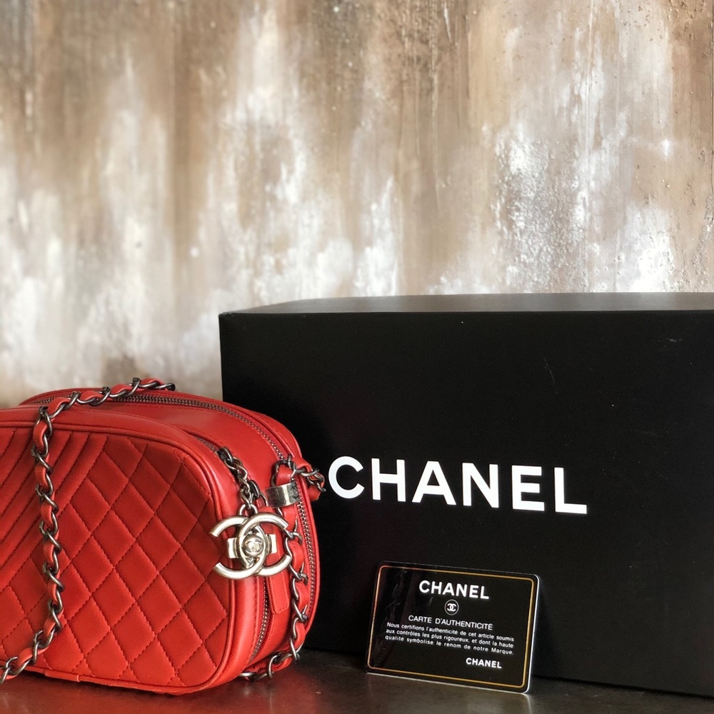CHANEL CROSSBODY BAG - Picture 2 of 11